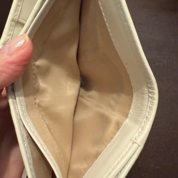 Coach Signature French Purse Wallet 40455 White/Khaki Brass Turnlock NWT - Picture 5 of 7